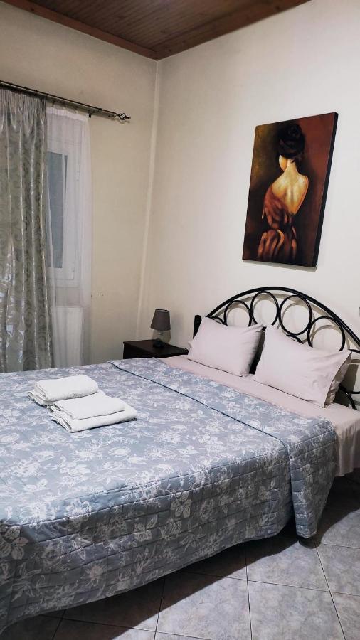 Guesthouse Adonis Káto Loutrákion Dış mekan fotoğraf