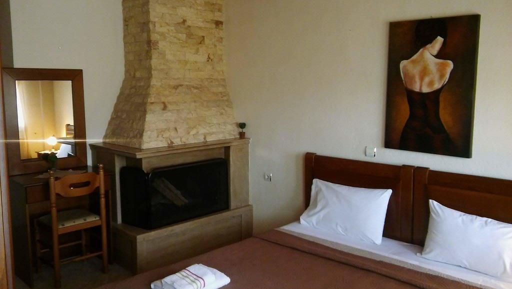 Guesthouse Adonis Káto Loutrákion Dış mekan fotoğraf