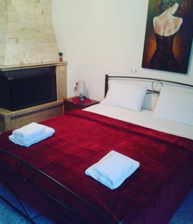 Guesthouse Adonis Káto Loutrákion Dış mekan fotoğraf